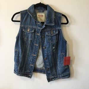 Mossimo Denim Vest, size small